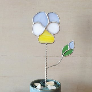 Décor floral - Pensée en opacité